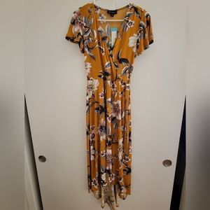 Fortune + Ivy Irene Faux Wrap Dress Size Small in yellow